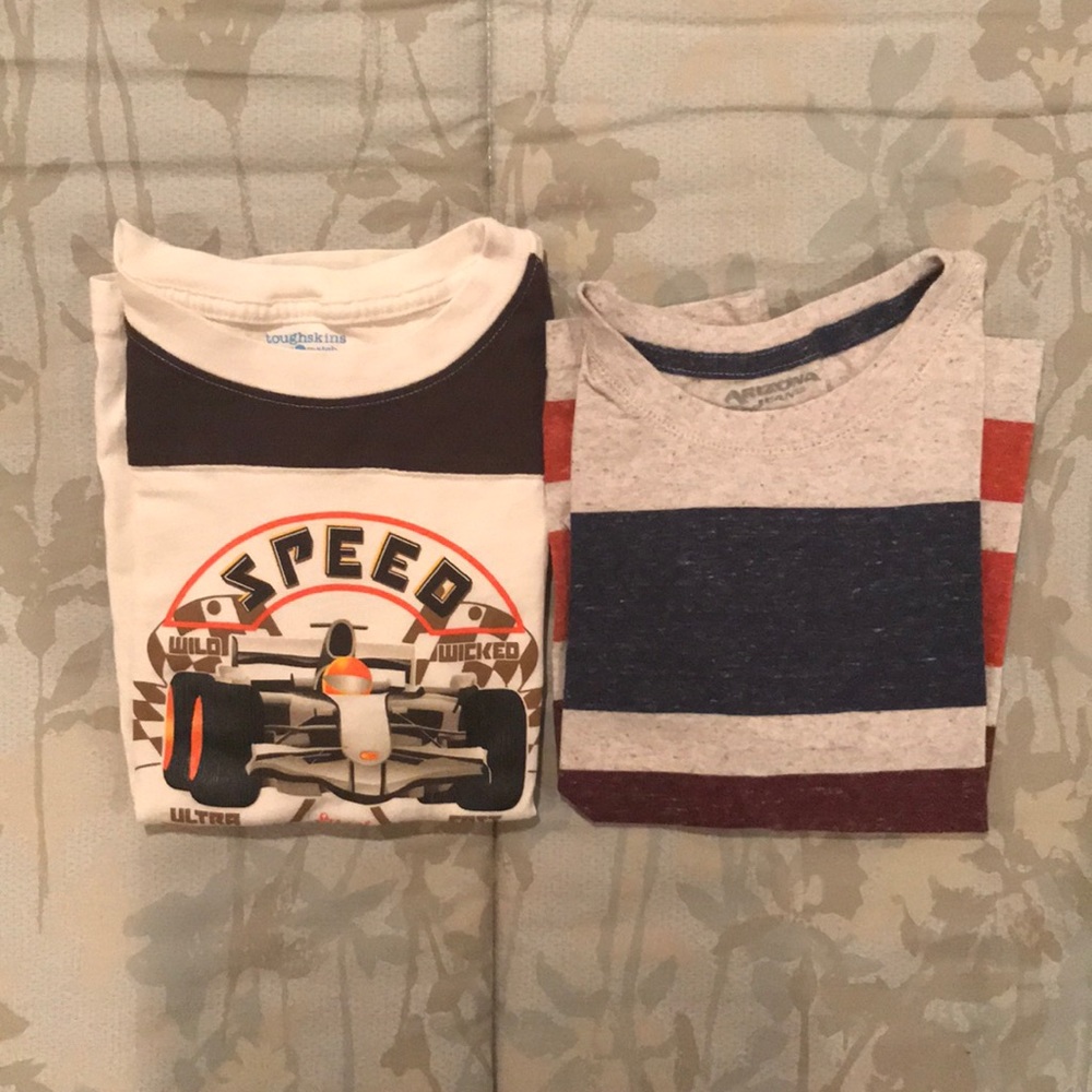 ✖️2️⃣ bundle of boys t-shirts, size 7